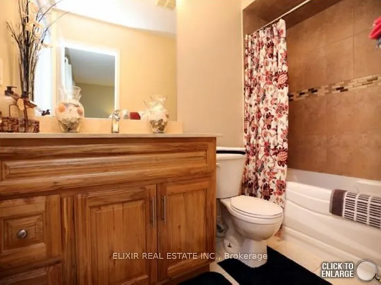 4 Lonestar Cres — Photo 13