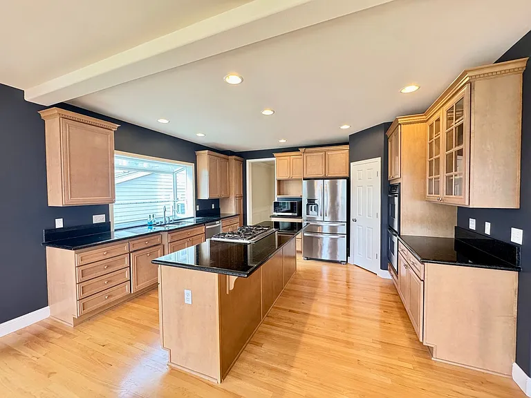 8310 NE 187th Way — Photo 4
