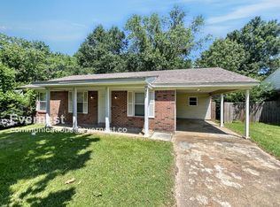 922 Woodburne Pl, Southaven, MS 38671
