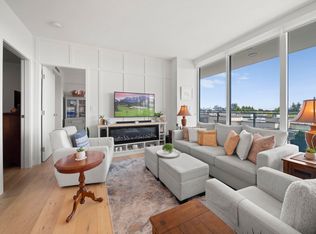 1439 George St #404, White Rock, BC V4B 0B9