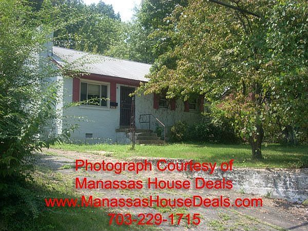 Photo Courtesy Manassas House Deals www.ManassasHouseDeals.com 703-229-1715