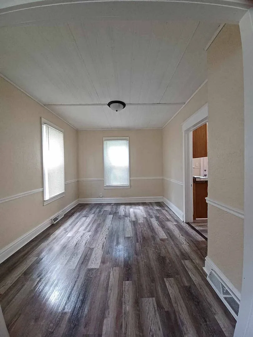 2 Bedroom House for Rent - North of Swedish American Hospital — Photo 4