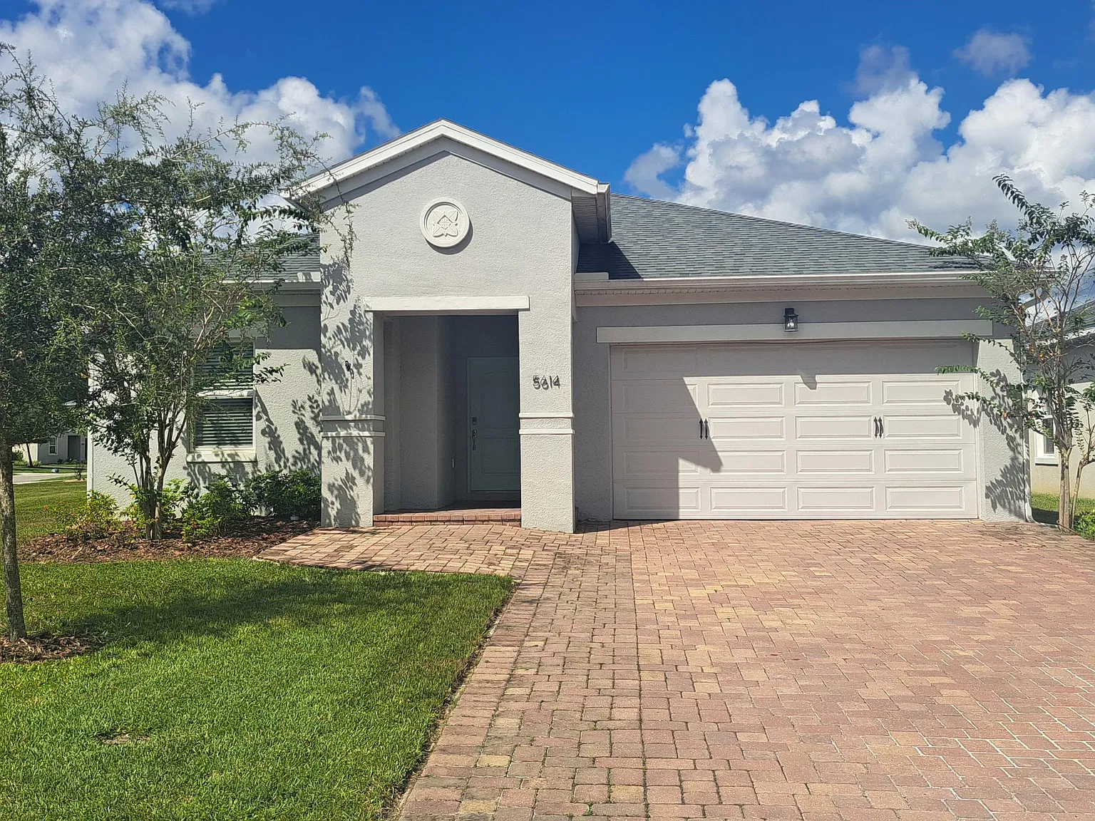 5614 Estero Loop — Photo 1