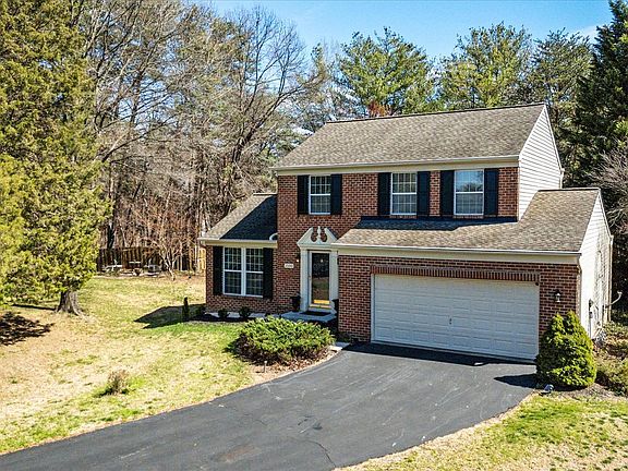 2nd image of 1500 Ridge Forest Way