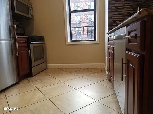 Rented by Citi Habitats | media 32