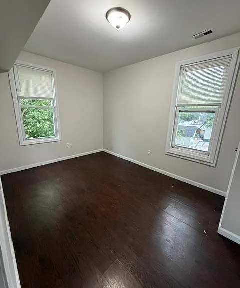 296 N Clinton St — Photo 9