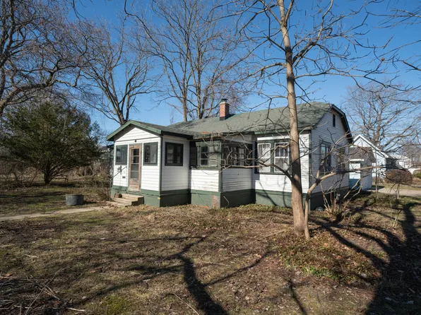 716 Saint Joseph St, South Haven, MI 49090