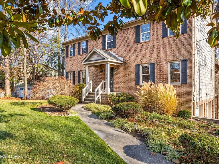 9416 States View Dr — Photo 3