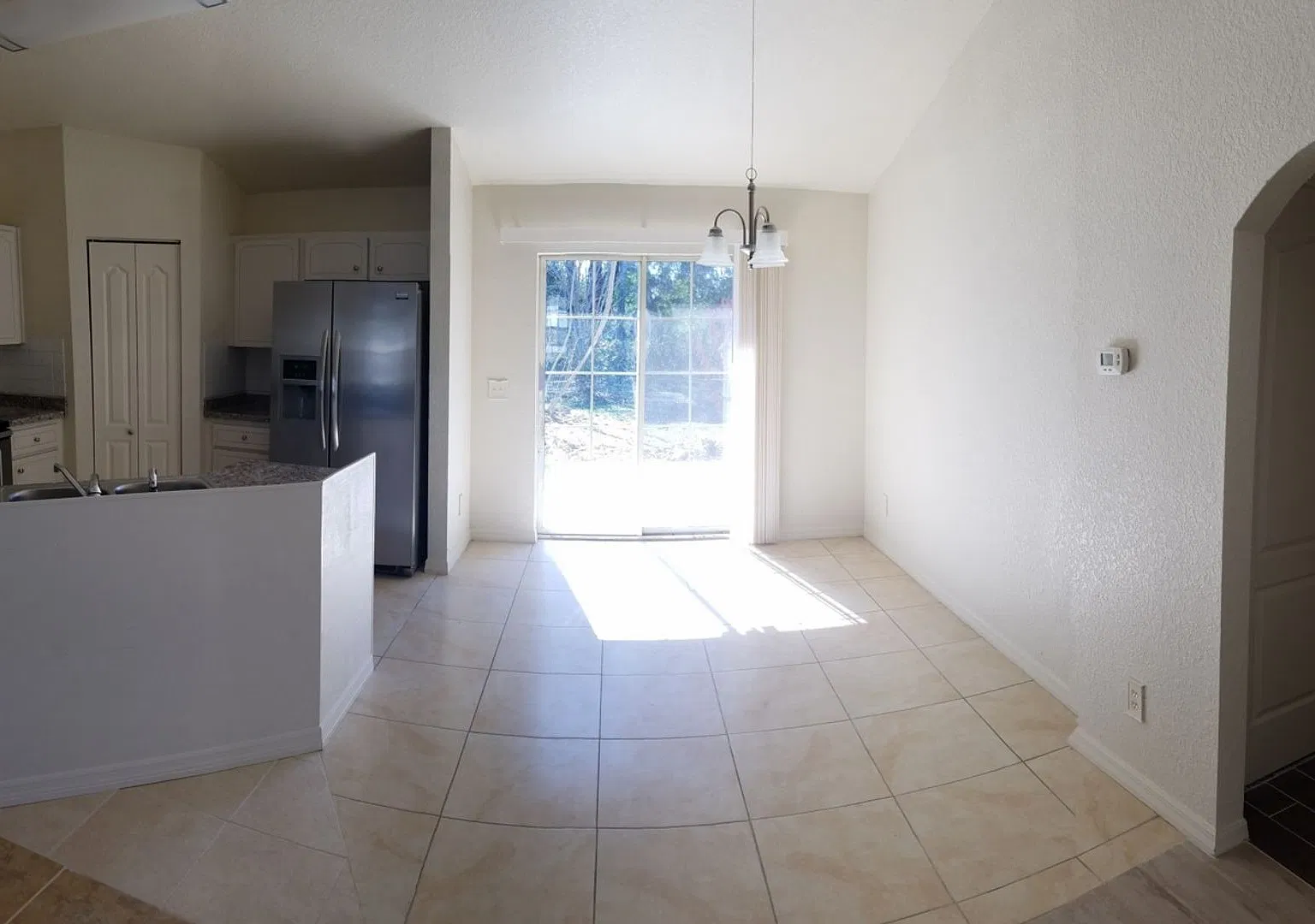 3920 Se 29 Street — Photo 4