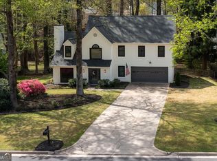 2015 N Creek Cir, Alpharetta, GA 30009