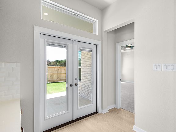 7th image of this home