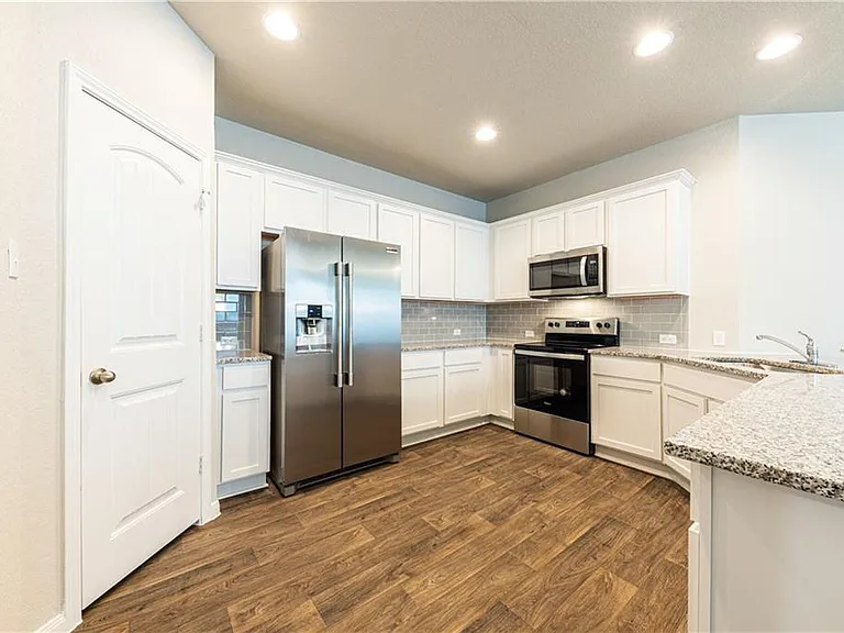 109 Jubilee Dr — Photo 7