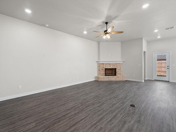 3rd image of 2804 Trenton Ave