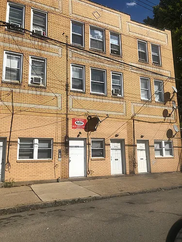 1 Bedroom Apt in McKees Rocks Photo 1 1 Bedroom Apt in McKees Rocks Photo 1