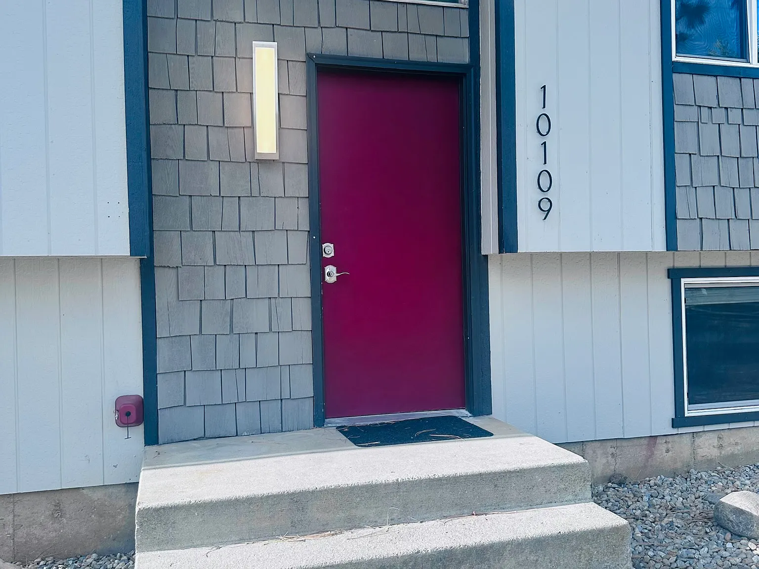 4 bed, 1758 sqft, $2,400 — Photo 3