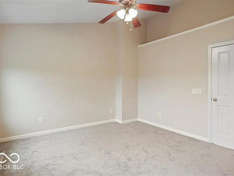 172 Straughn Ln — Photo 24