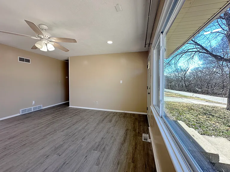 1119 N Atherton Rd — Photo 8