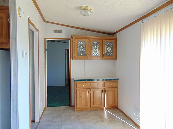 4th image of 907 Barrier Ln