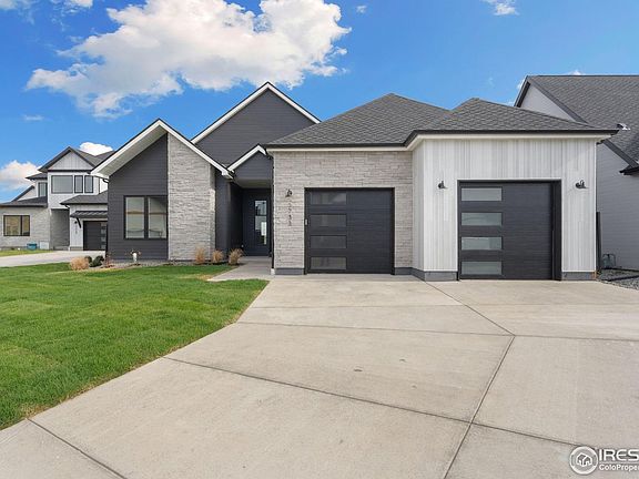 3rd image of 1733 Beachside Dr