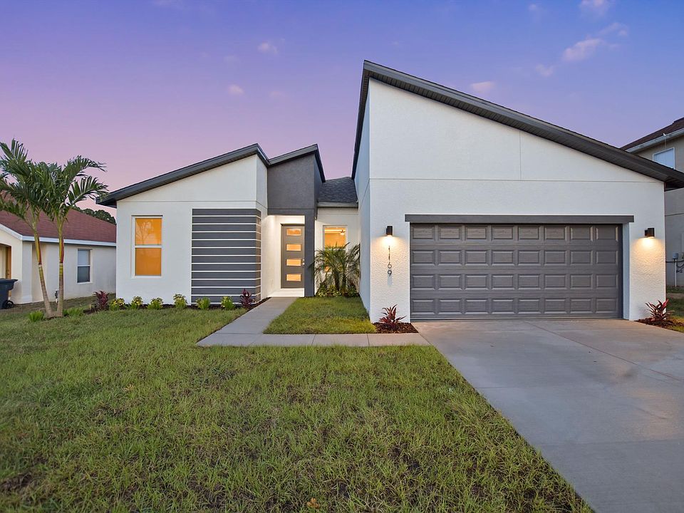 1st image of 2102 Hibiscus Pl