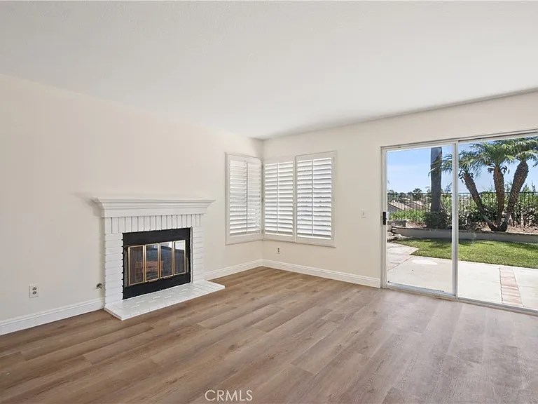 24832 Barclay Ln — Photo 11