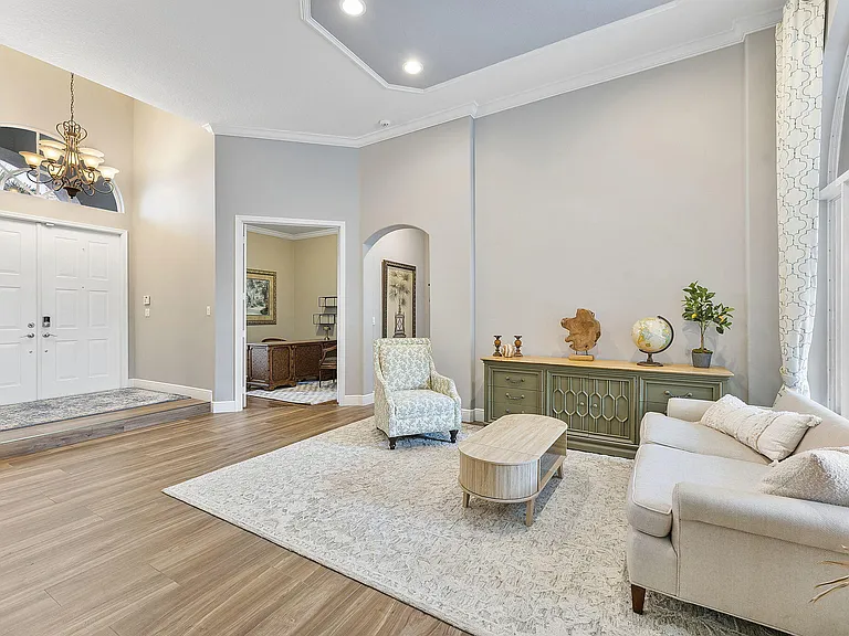 2903 Fontana Ln — Photo 9