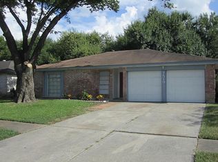 7519 Smiling Wood Ln, Houston, TX 77086