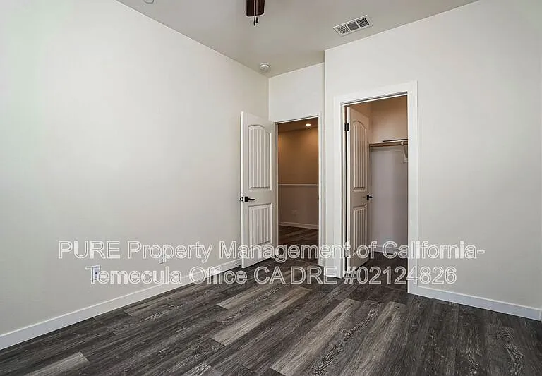 30383 Town Square Dr — Photo 8