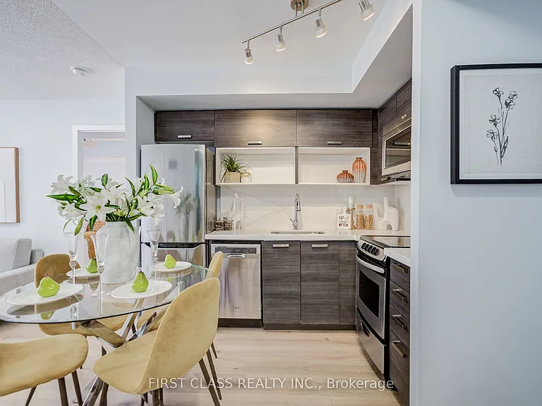 68 Abell St #527 — Photo 15