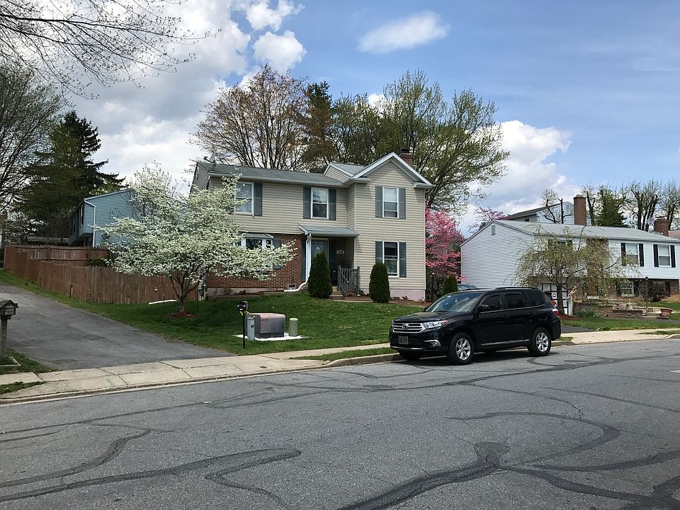 1st image of 1564 Andover Ln