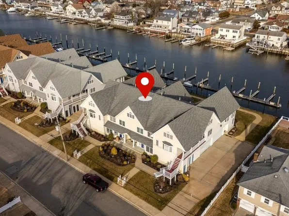 253 Westside Avenue #D, Freeport, NY 11520
