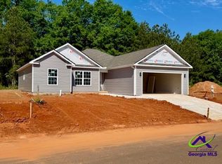 207 Sutton Dr, Perry, GA 31069