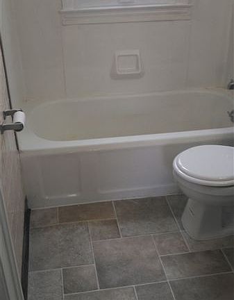22039 rausch bathroom