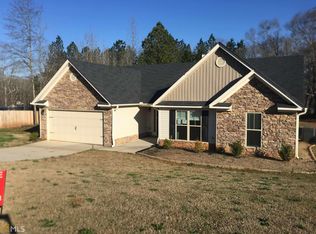 1922 Paynes Point, Winder, GA 30680