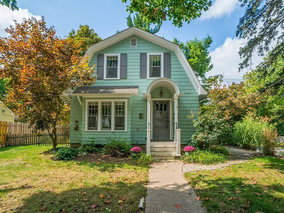 1st image of 119 Fairview Dr
