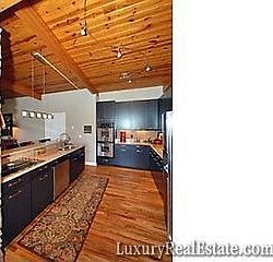 5th image of 145 Cicada Dr