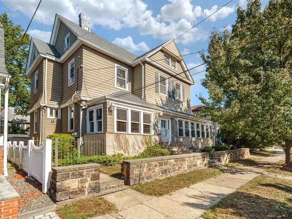 93 West 35th Street image 1 of 47