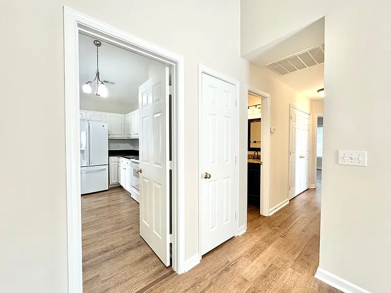 3529 Bent Trace Dr — Photo 7