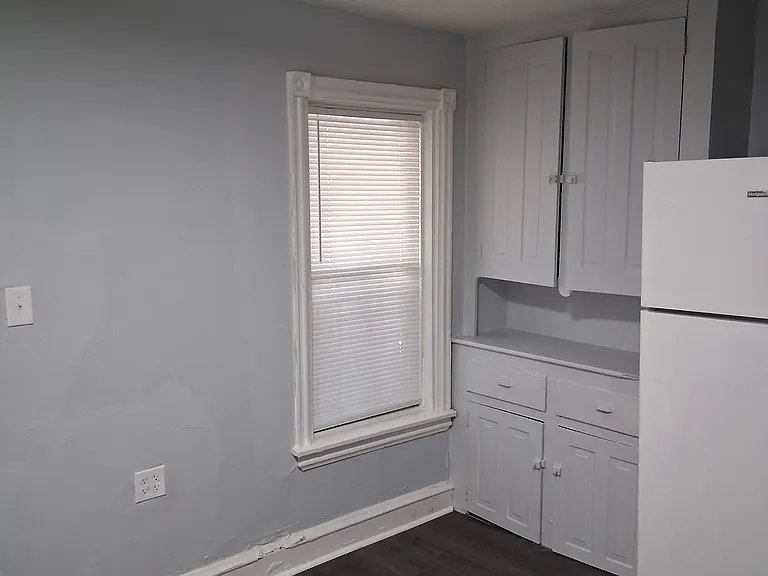 109 W 29th St #2 — Photo 6