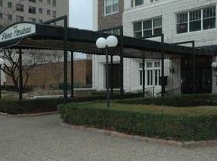 4440 Lindell Blvd APT 202, Saint Louis, MO 63108