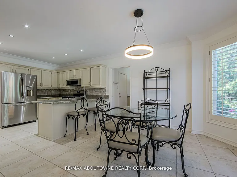 1487 The Links Dr — Photo 12