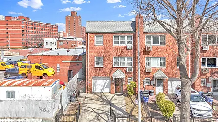 21-11 33 Road