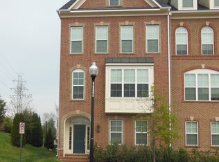 751 Center St, Herndon, VA 20170
