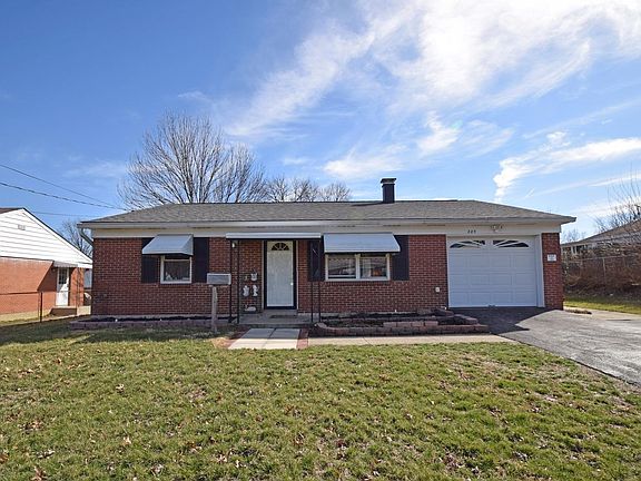 2nd image of 885 Crowden Dr