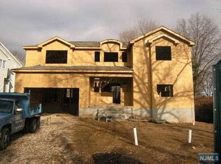 249 Addison Pl, Paramus, NJ 07652