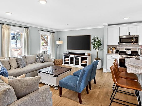 4th image of 681 Reed Rd SE