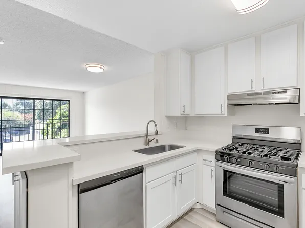 6929 Kester Ave APT 204, Van Nuys, CA 91405