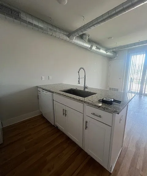 R.O.C. Apartments — Photo 108