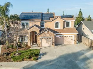 2631 Rall Ave, Clovis, CA 93611