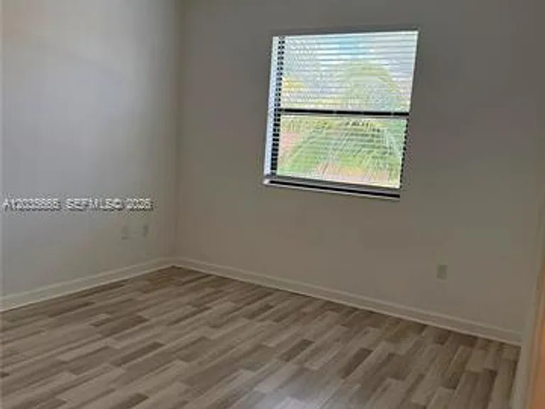 3467 W 89th Ter — Photo 15